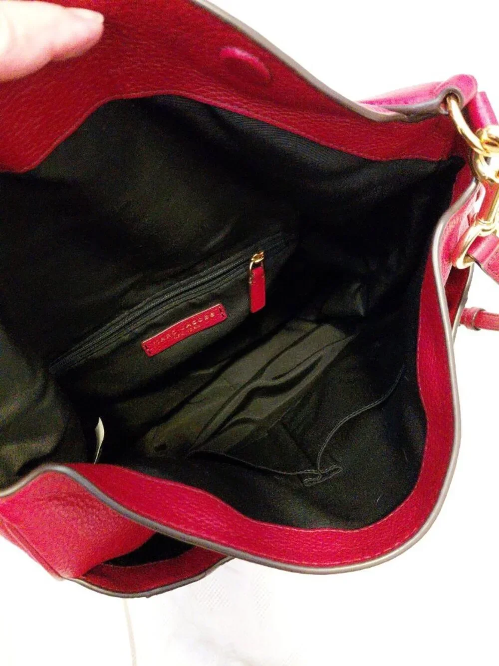Marc Jacobs Empire City Hobo Red Pebbled Leather with Attachable Crossbody Strap
